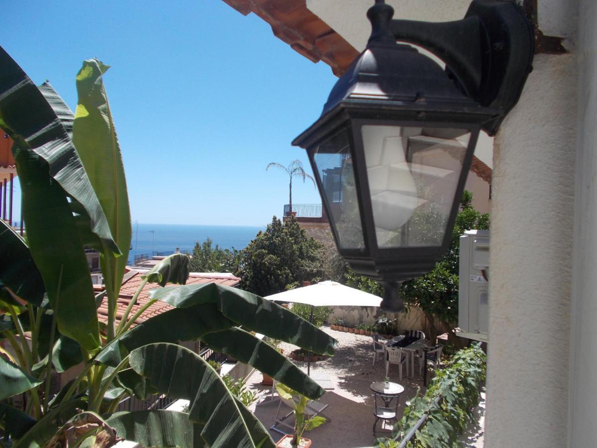 Villa Il Melograno Taormina Buitenkant foto